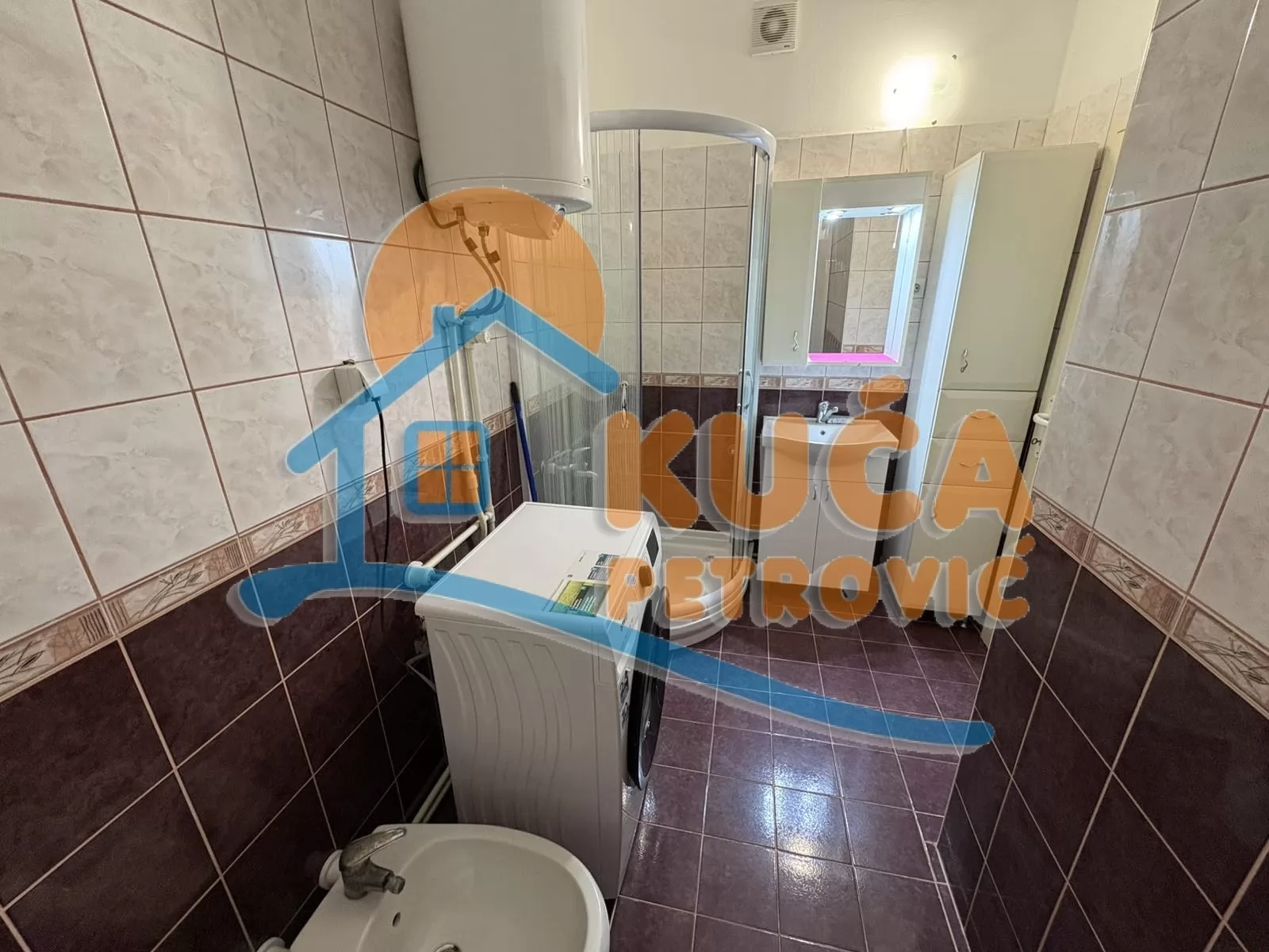 Dvosoban stan, 60 m2, Čair, Cara Dušana ID: i-016800 23
