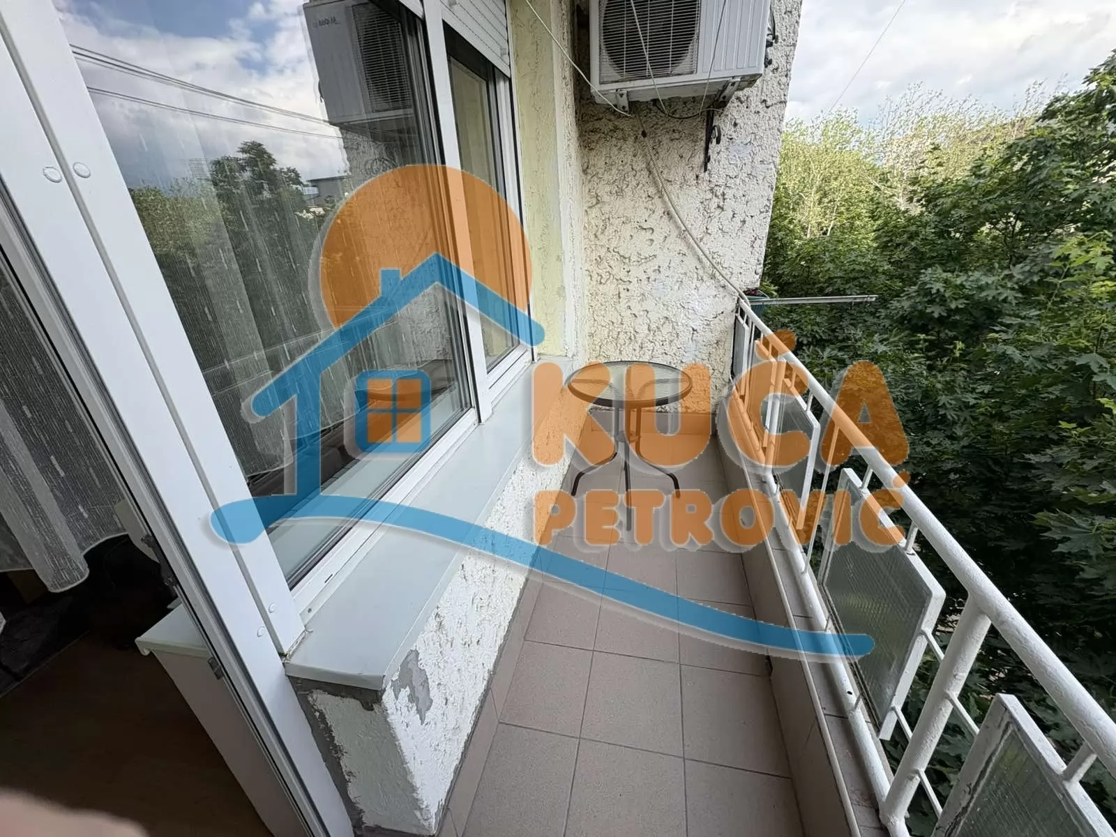 Dvosoban stan, 60 m2, Čair, Cara Dušana ID: i-016800 27