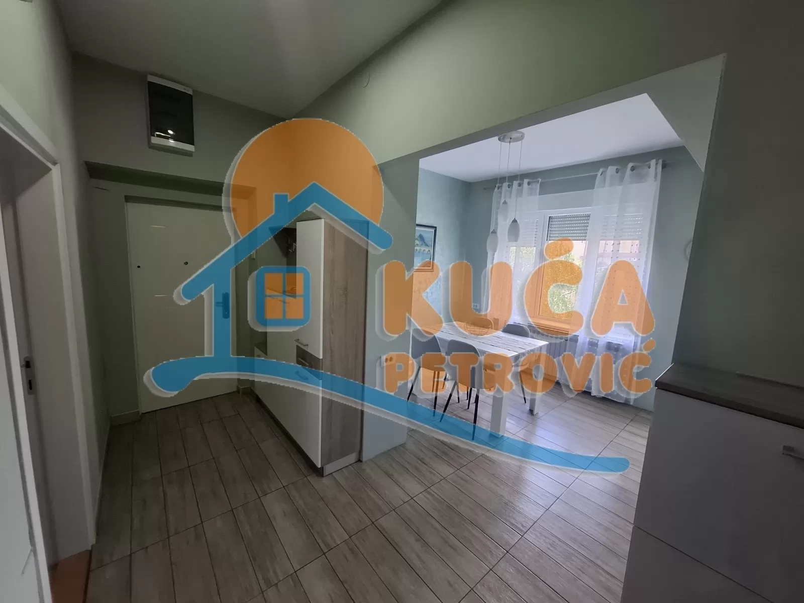 Dvosoban stan, 60 m2, Čair, Cara Dušana ID: i-016800 9