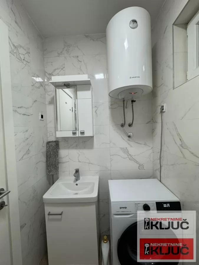 Garsonjera u centru Novog Sada, 25 m², prvi sprat 7