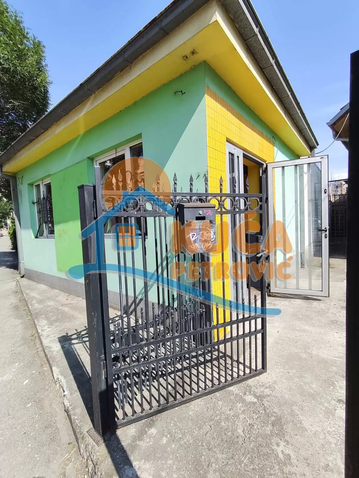 Lokal, 38 m2, Kičevo, Generala Milojka Lešjanina ID: i-016797 7