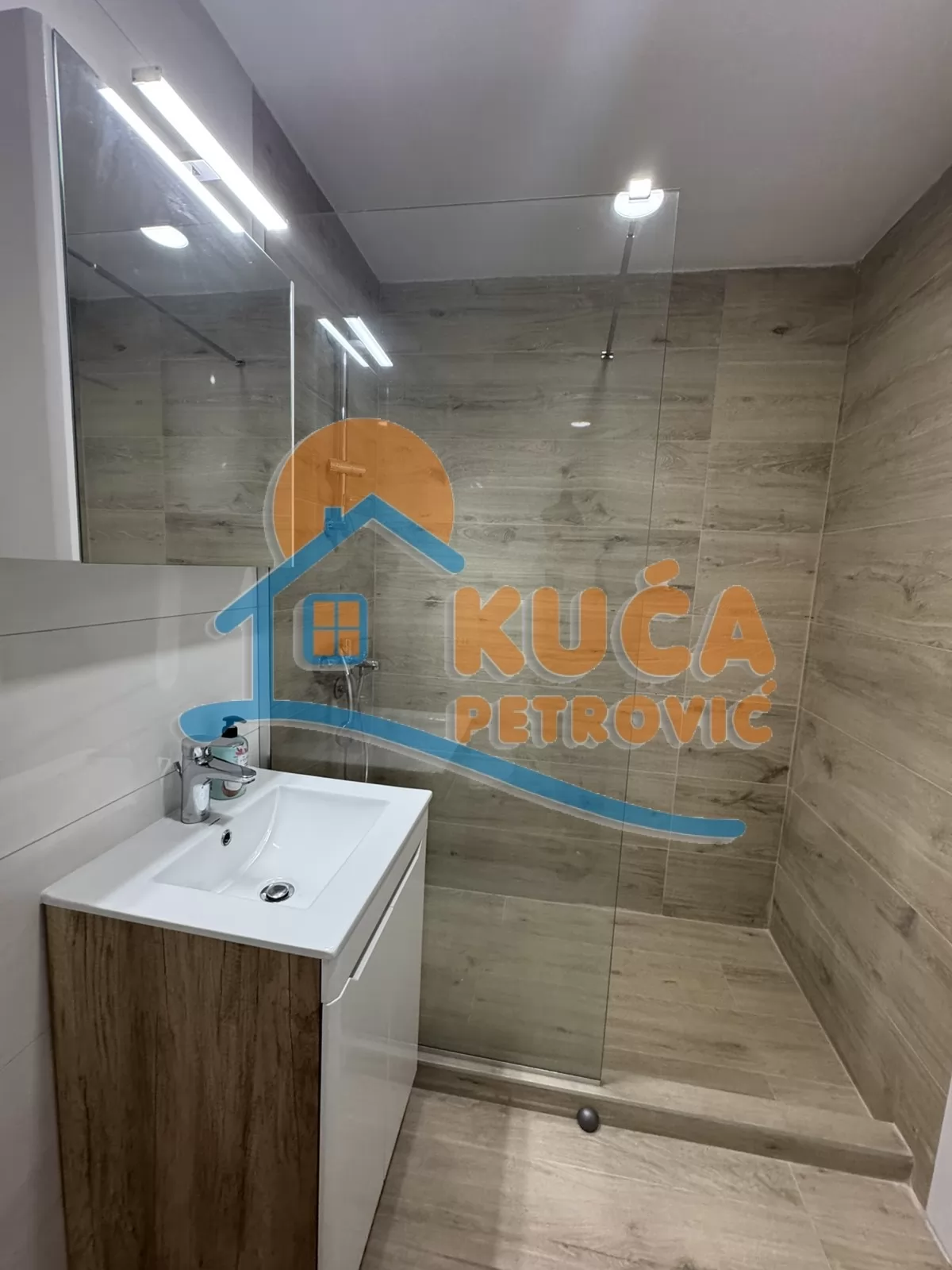 Lokal, 67 m2, Centar, Prvomajska ID: i-016802 10