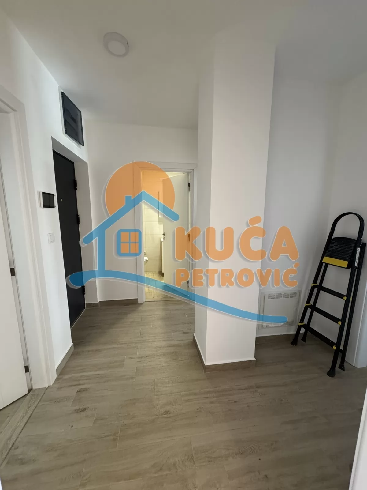 Lokal, 67 m2, Centar, Prvomajska ID: i-016802 8