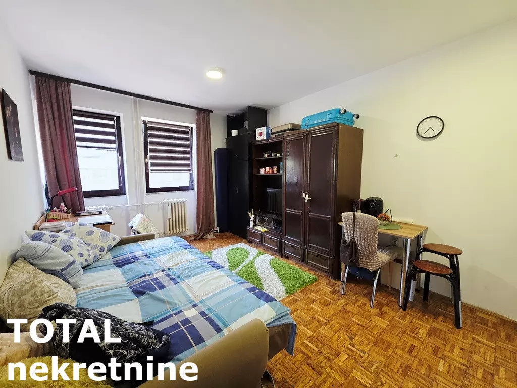Stan,NOVI SAD,BULEVAR,kv: 22.00, € 80000, ID: 1102798 1
