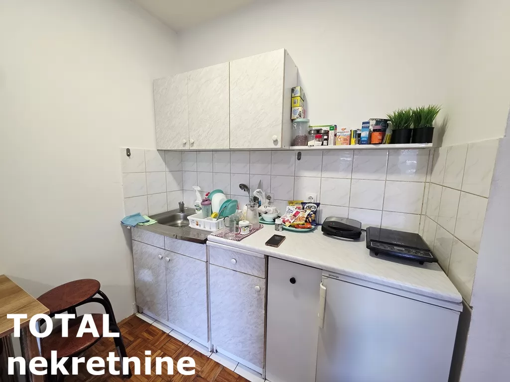 Stan,NOVI SAD,BULEVAR,kv: 22.00, € 80000, ID: 1102798 5