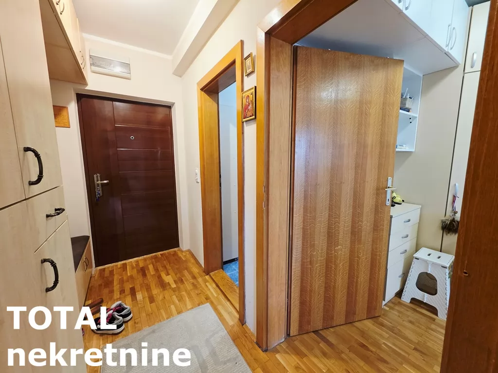 Stan,NOVI SAD,BULEVAR,kv: 38.00, € 130000, ID: 1102802 9