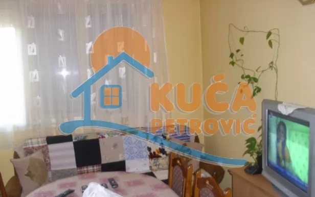 Dvosoban stan, 68 m2, Cara Lazara ID: p-016808 2