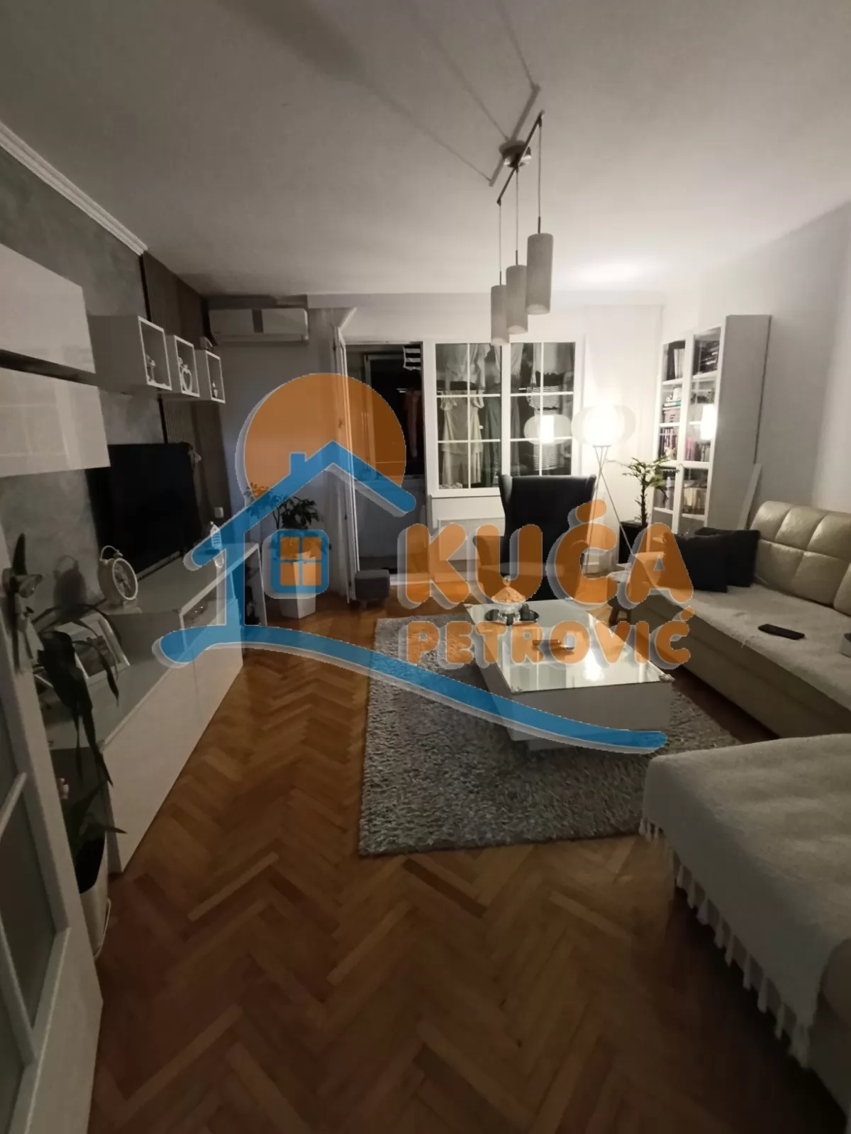 Dvosoban stan, 68 m2, Crveni Pevac, Bulevar dr Zorana ID: i-016810 2