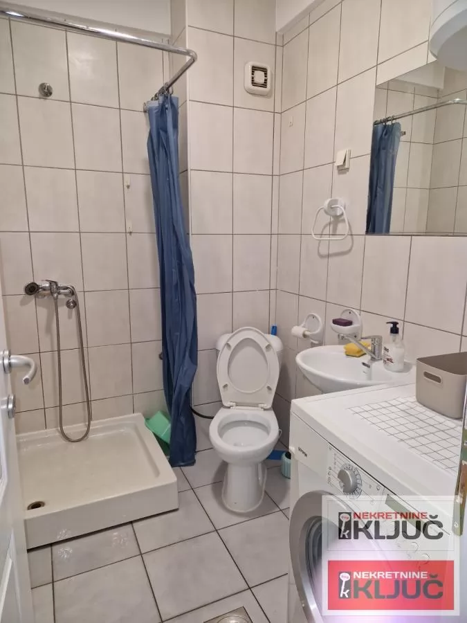 Garsonjera na Grbavici, Novi Sad, 25 m², prvi sprat 7