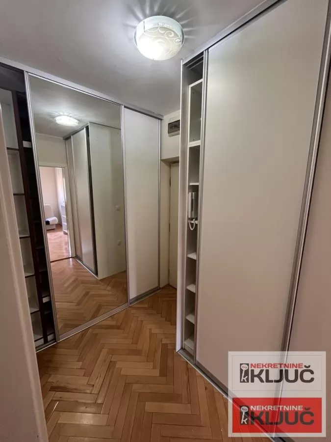 Dvosoban stan 42 m², Grbavica, Novi Sad, 1. sprat 9