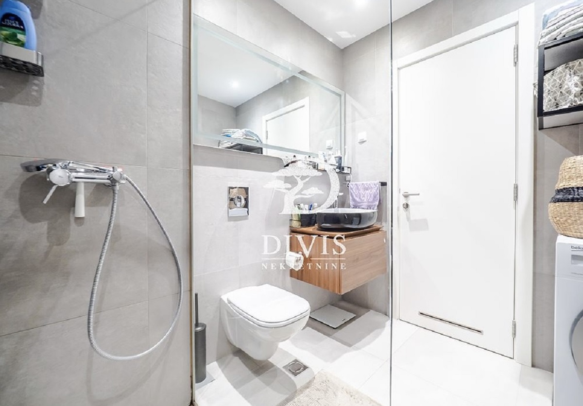 Luksuzan 2 0 stan u kompleksu West 65  72m2 5