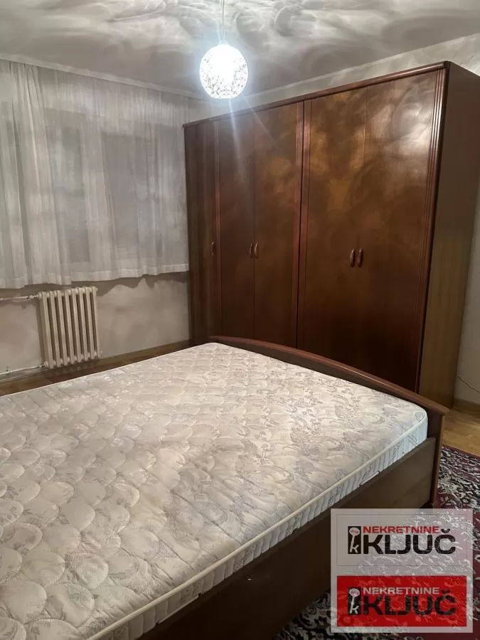 LIMAN 4, 66m2, Trosoban, Renoviran, Namešten 10