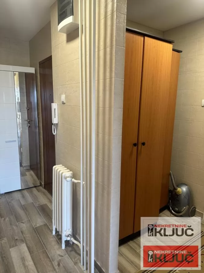 LIMAN 4, 66m2, Trosoban, Renoviran, Namešten 7
