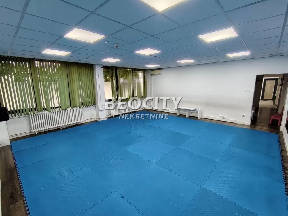 Lokal, 132 m2, Novi Sad, Bulevar oslobođenja ID: 132631 1