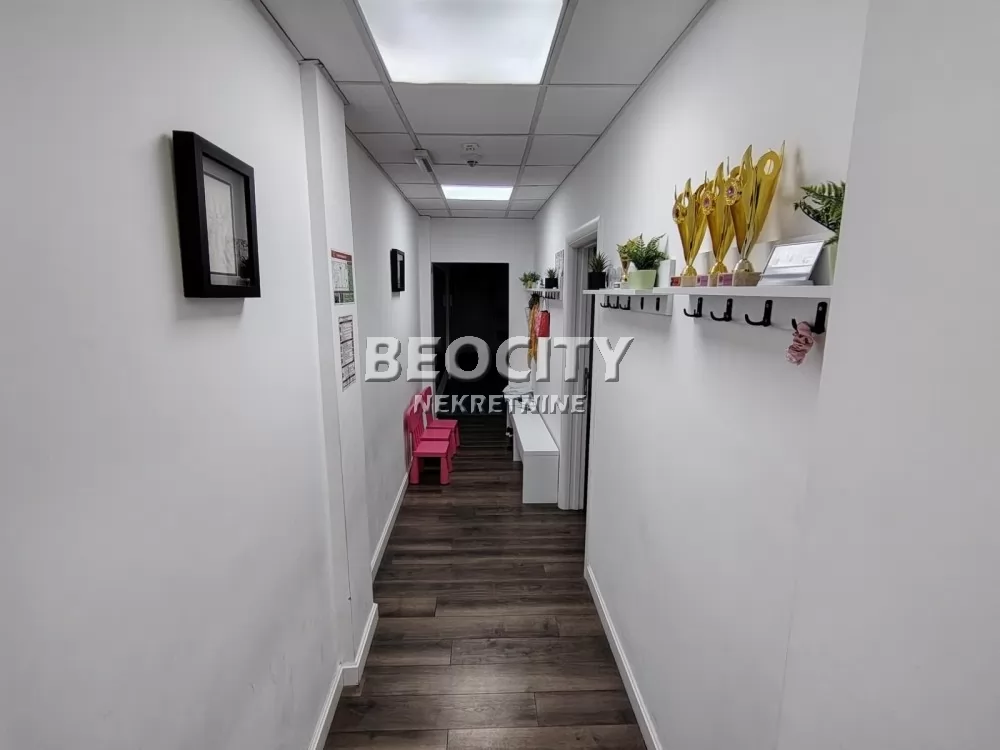 Lokal, 132 m2, Novi Sad, Bulevar oslobođenja ID: 132631 8