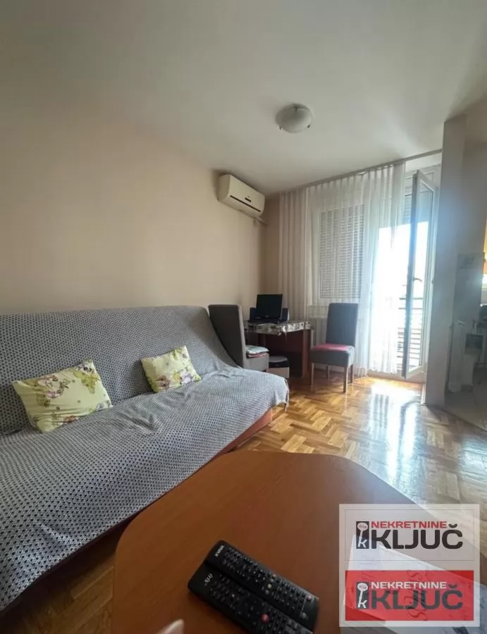 NOVA DETELINARA IZDAJE SE JEDNOIPOSOBAN NAMEŠTEN STAN 1
