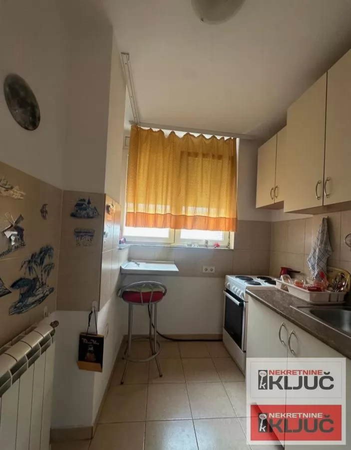 NOVA DETELINARA IZDAJE SE JEDNOIPOSOBAN NAMEŠTEN STAN 4