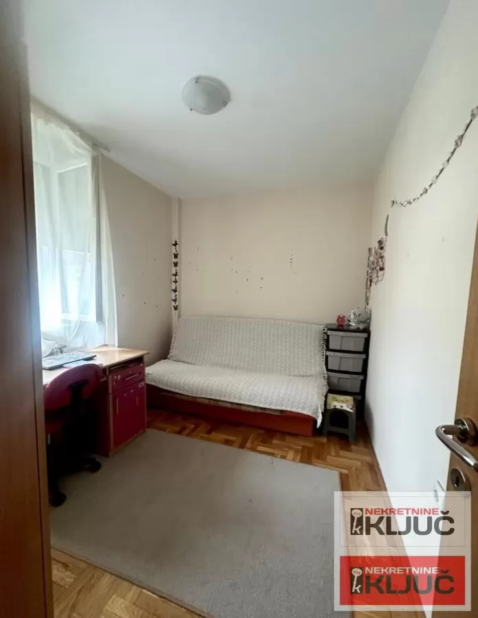 NOVA DETELINARA IZDAJE SE JEDNOIPOSOBAN NAMEŠTEN STAN 5