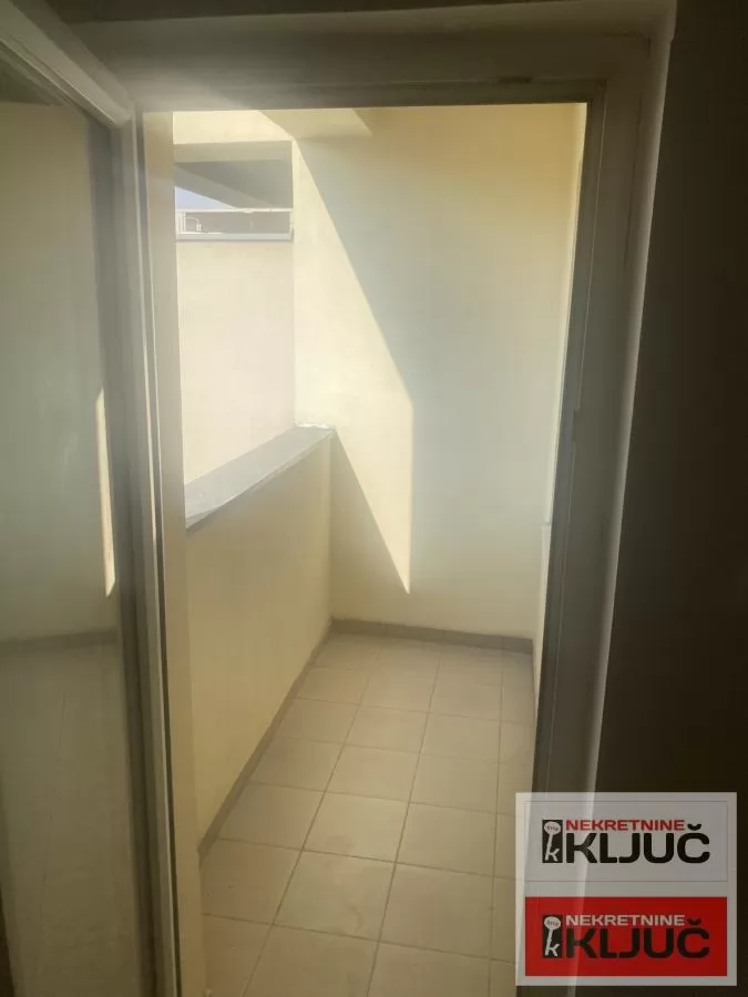 SAJMIŠTE, 40m2, Dvosoban, Useljiv 8
