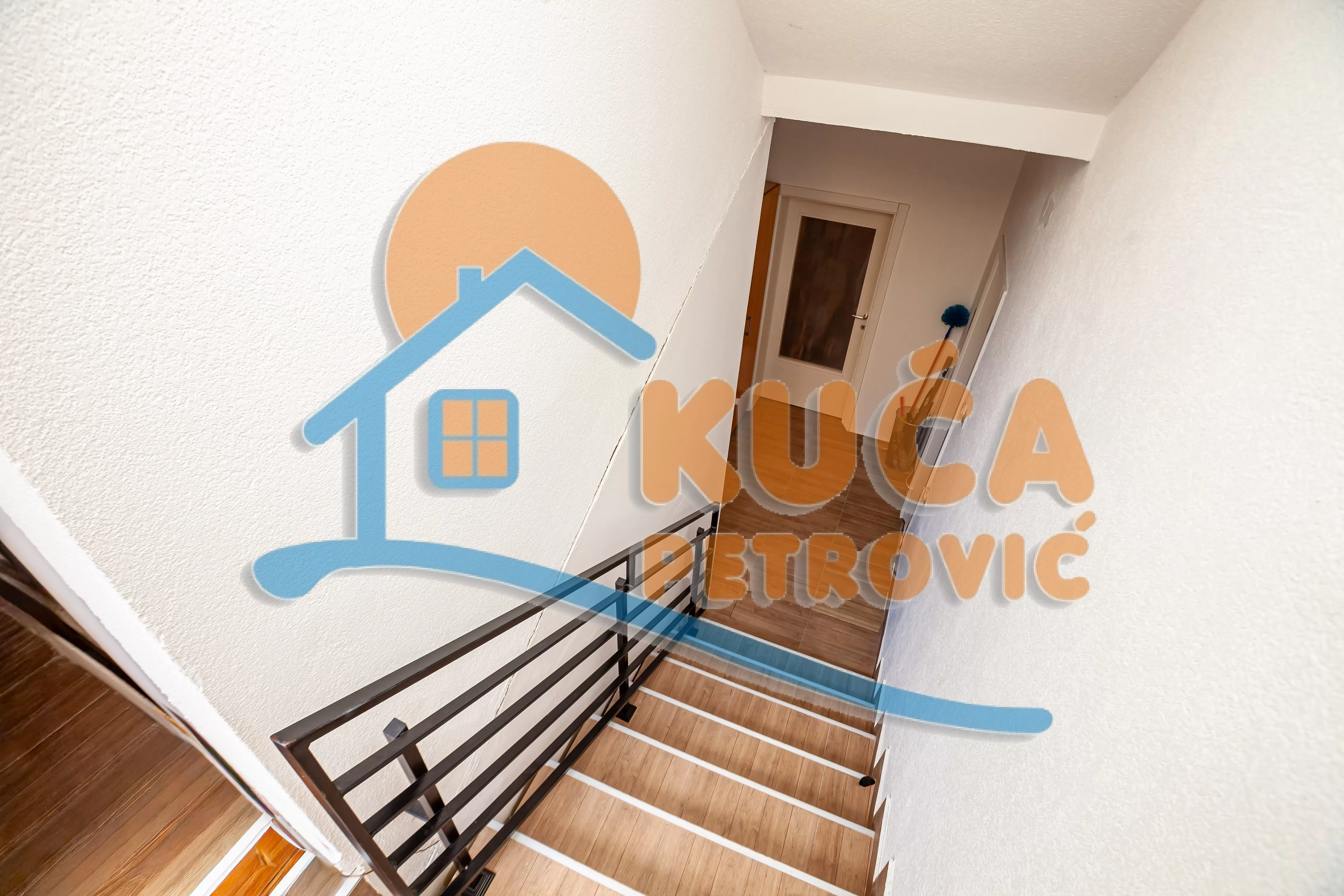 četvorosoban stan, 77 m2, Durlan, Matejevački put ID: p-016821 13