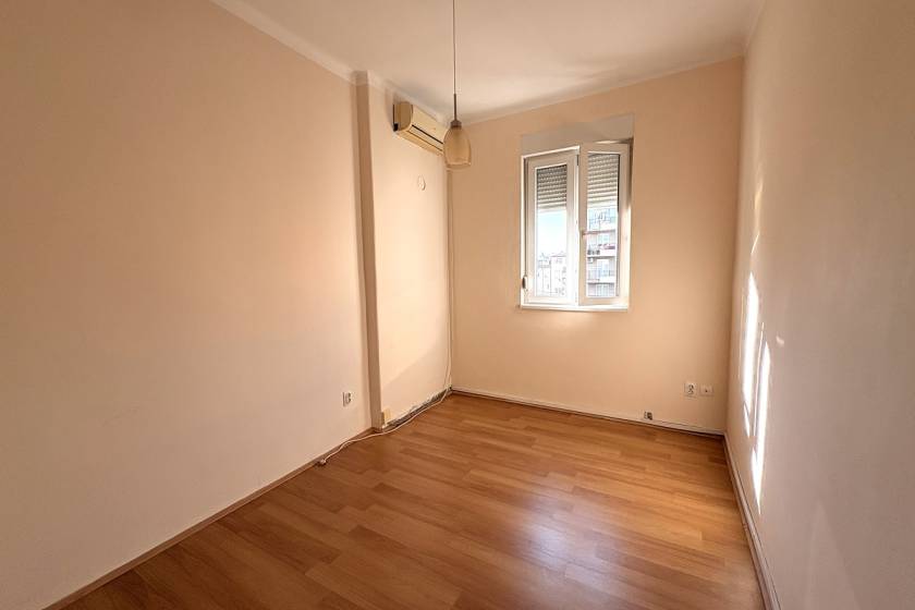 Višenamenski stan u Profesorskoj koloniji  60m2 3