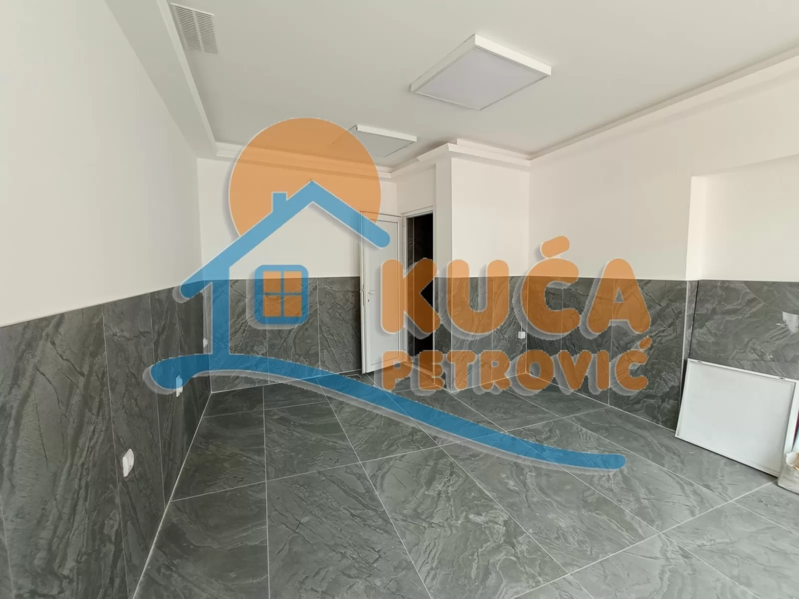 Lokal, 50 m2, Čamurlija, Bulevar 12. februar ID: i-016818 4