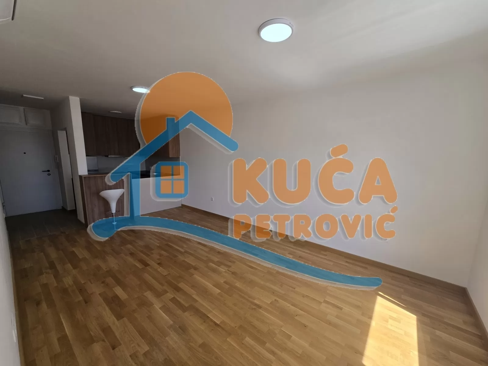 Dvosoban stan, 64 m2, Pantelej, Hadži-Prodanova ID: i-016822 2