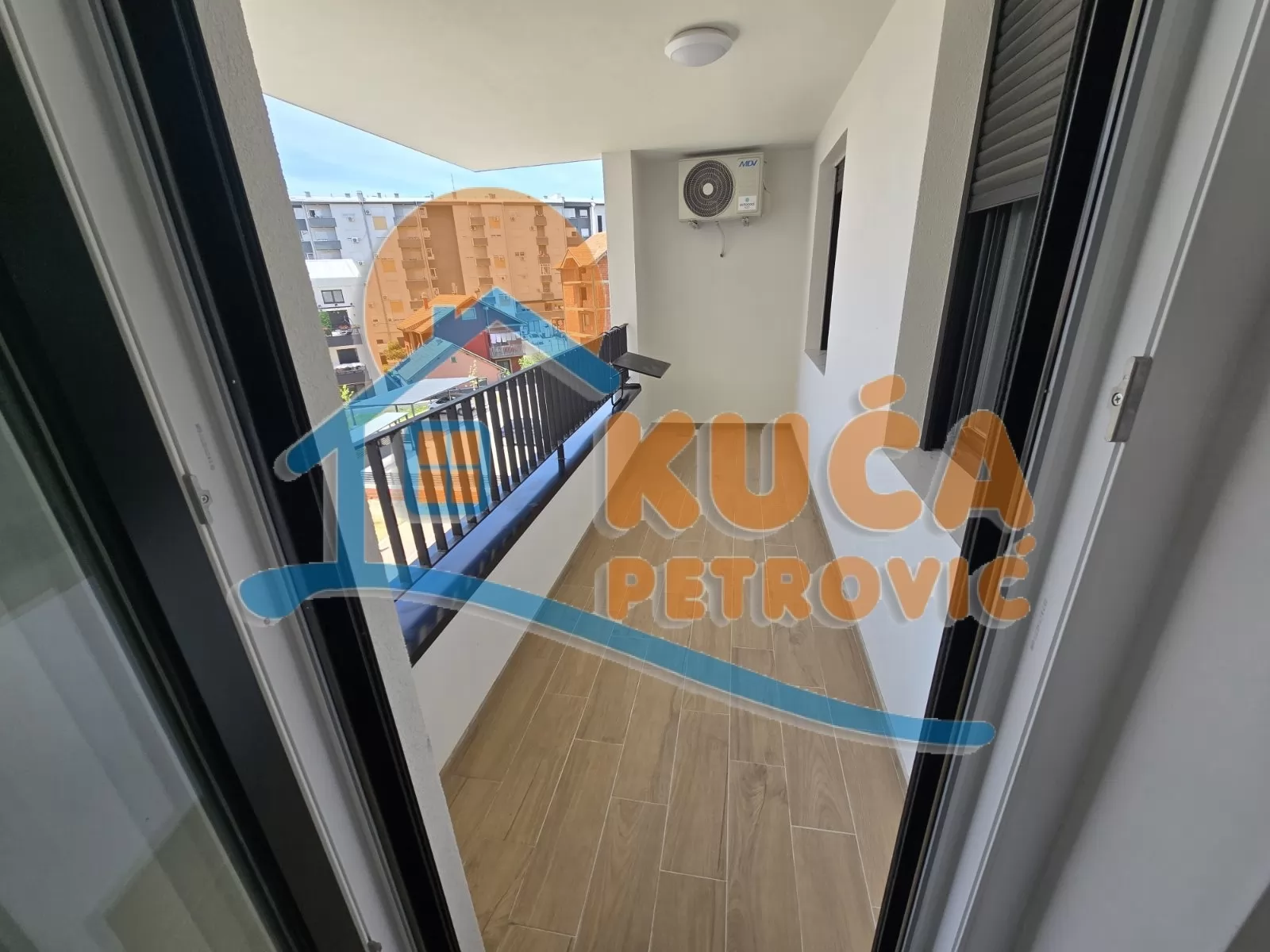 Dvosoban stan, 64 m2, Pantelej, Hadži-Prodanova ID: i-016822 20