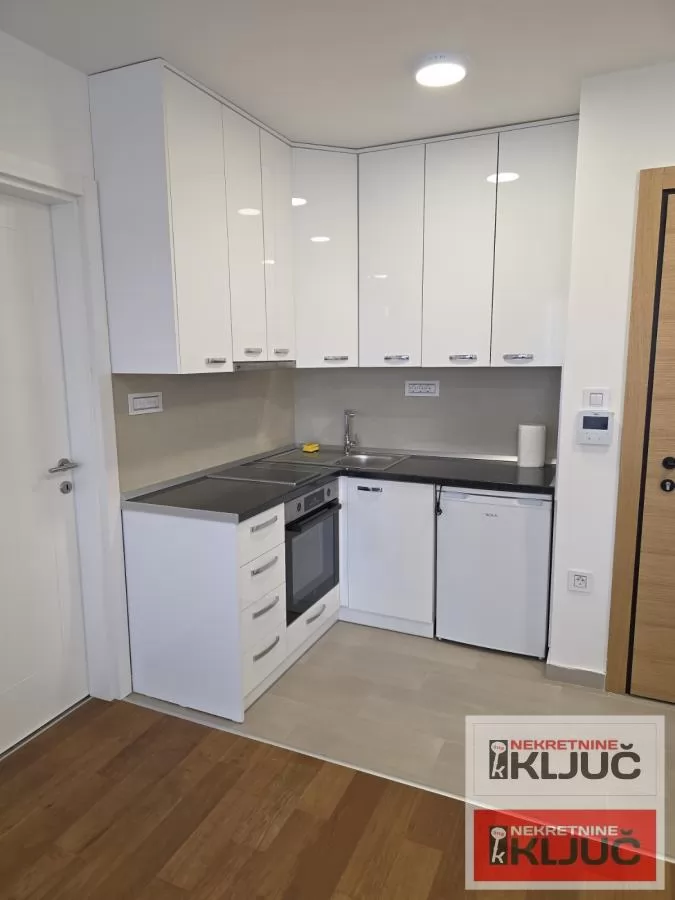 Jednoiposoban stan 39 m², Rotkvarija, Novi Sad, 2. sprat 3