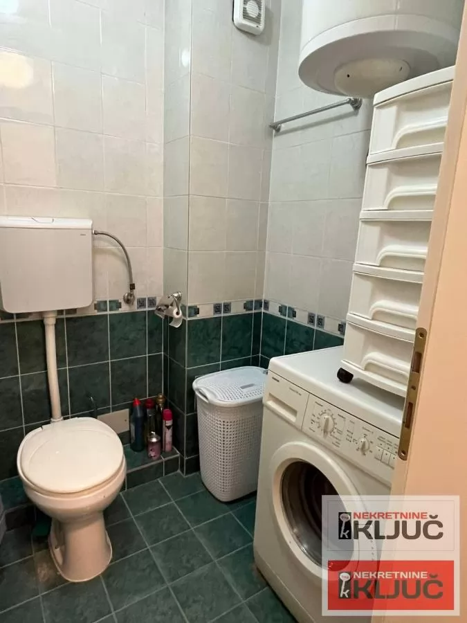 Garsonjera 24 m², Bulevar Oslobođenja, Novi Sad, 1. sprat 8