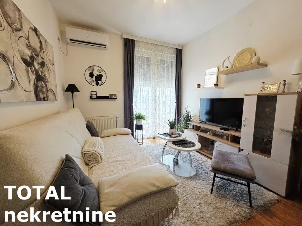 Stan,NOVI SAD,BULEVAR PATRIJARHA PAVLA,kv: 45.00, € 135000, ID: 1102745 1