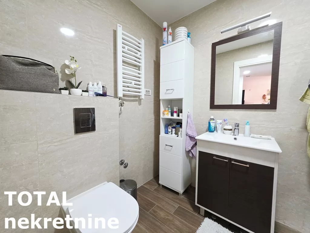 Stan,NOVI SAD,BULEVAR PATRIJARHA PAVLA,kv: 45.00, € 135000, ID: 1102745 11