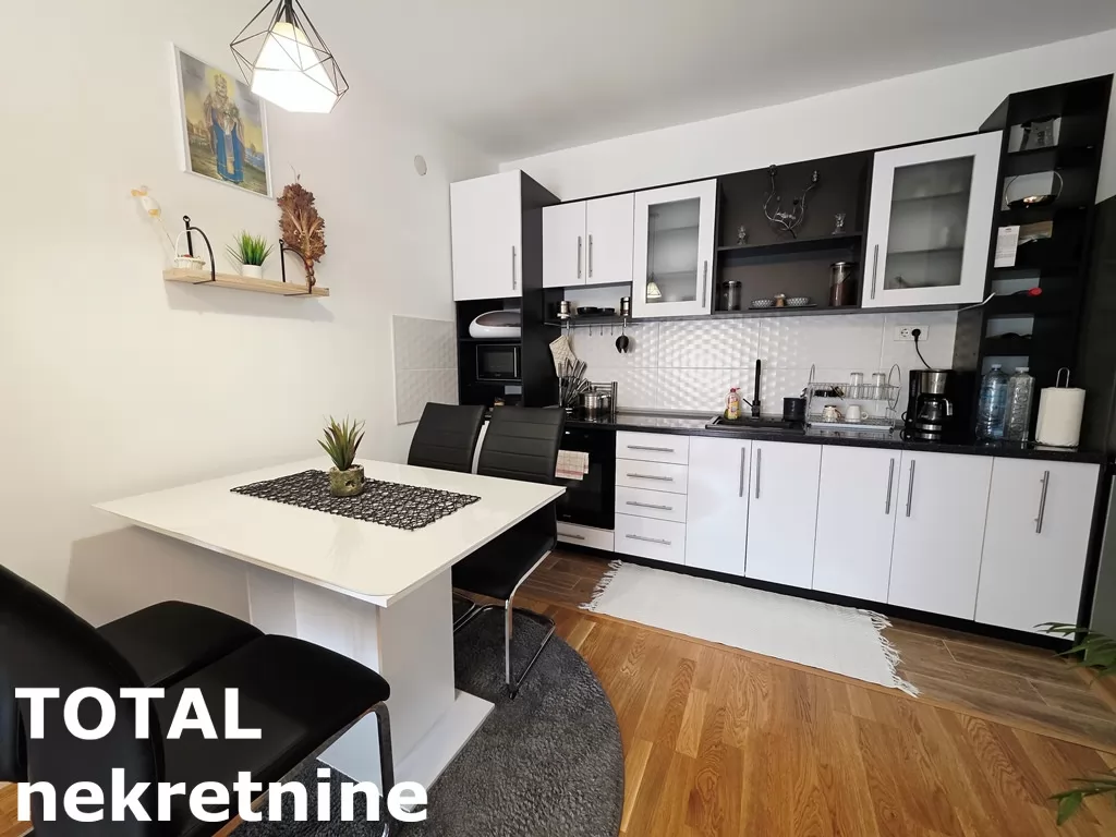Stan,NOVI SAD,BULEVAR PATRIJARHA PAVLA,kv: 45.00, € 135000, ID: 1102745 6