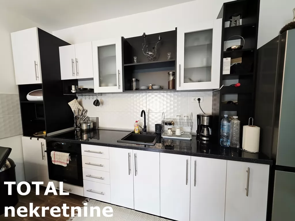 Stan,NOVI SAD,BULEVAR PATRIJARHA PAVLA,kv: 45.00, € 135000, ID: 1102745 7