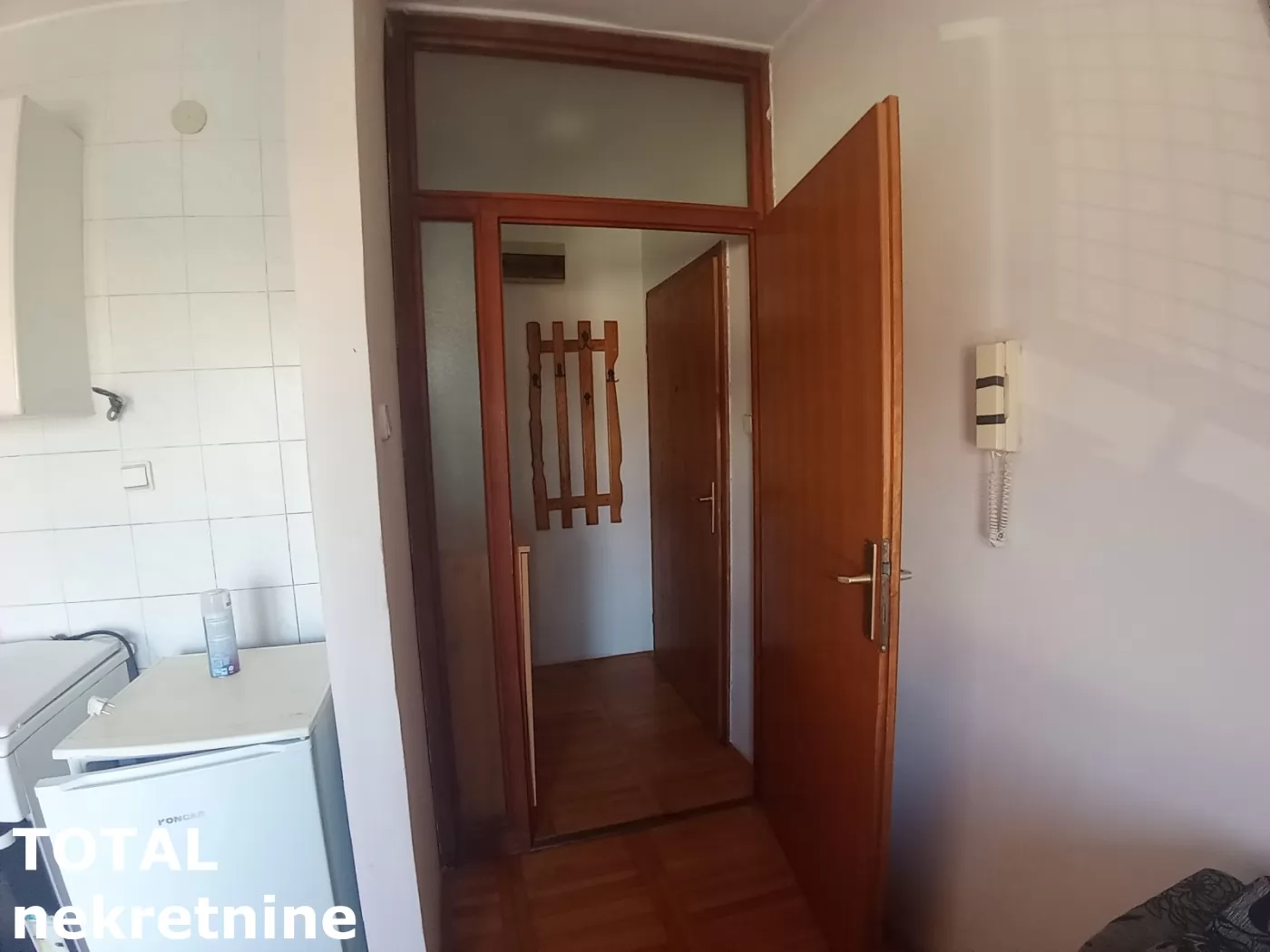 Stanovi,NOVI SAD,SAJAM,kv: 25.00, € 300, ID: 9189916 18