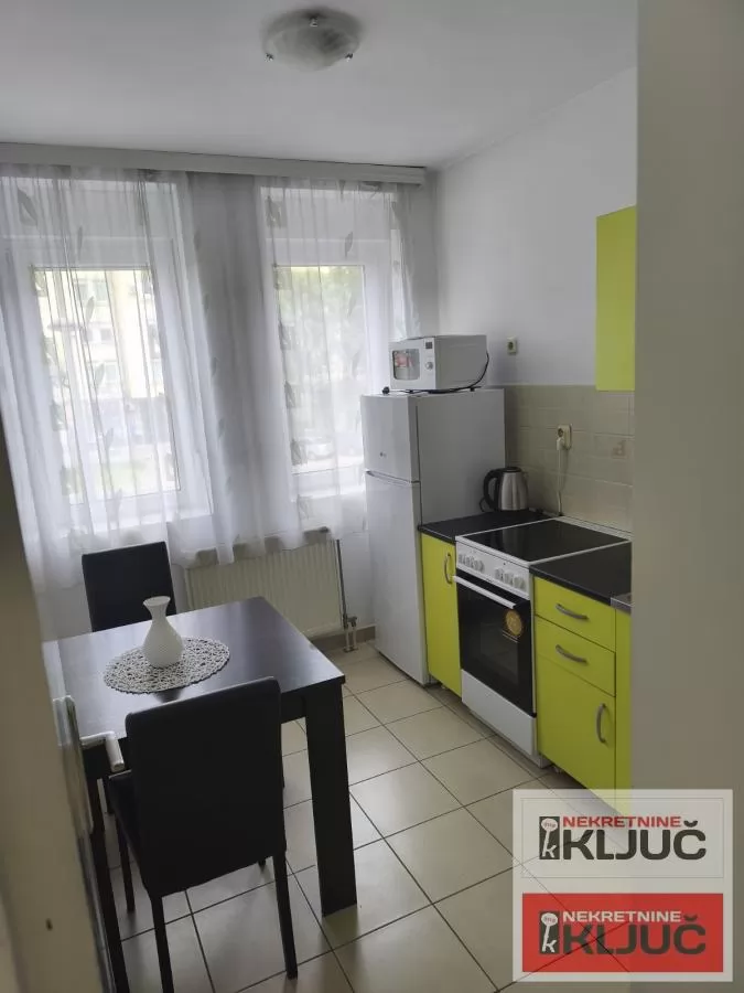 Jednosoban stan 28 m², Bulevar Evrope, Novi Sad 3