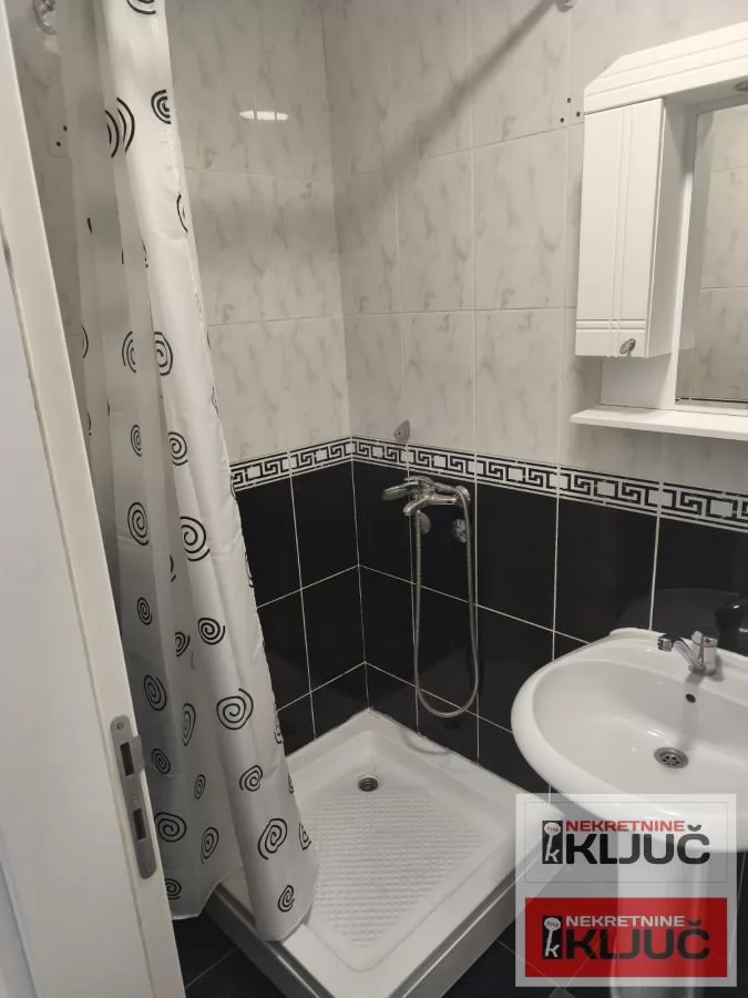 Jednosoban stan 28 m², Bulevar Evrope, Novi Sad 8