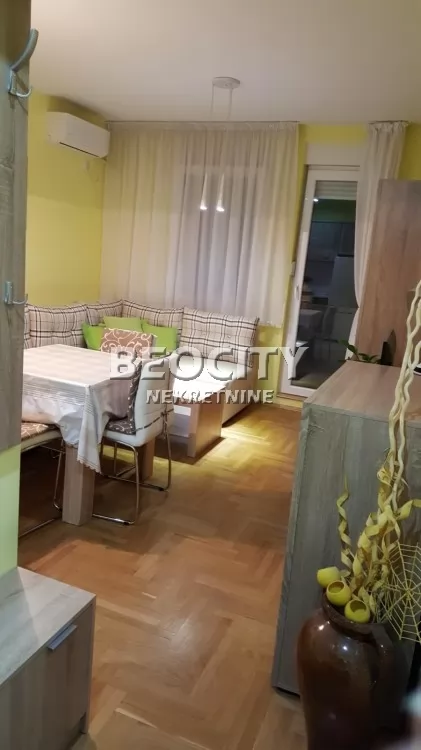 Jednosoban stan, 30 m2, Banatić, Stevana Doronjskog ID: 133331 4