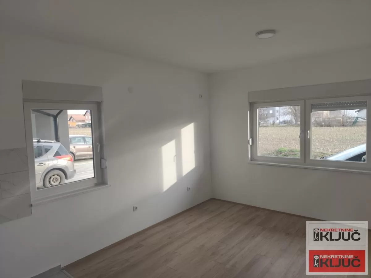 ADICE, 23m2, Garsonjera, Odmah useljiva 1