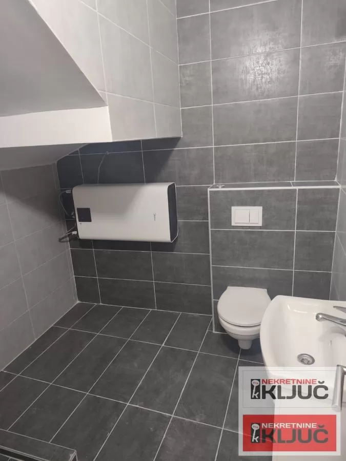 ADICE, 23m2, Garsonjera, Odmah useljiva 4