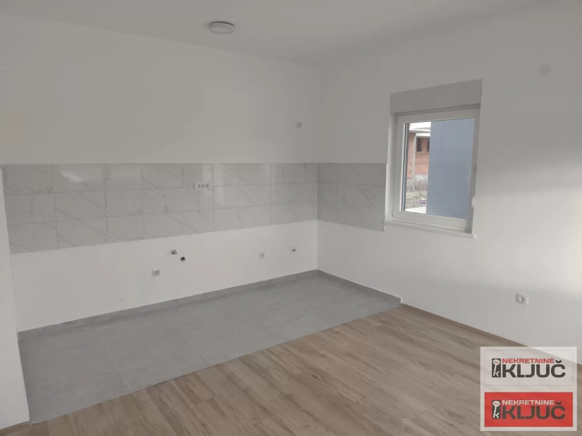 ADICE, 23m2, Garsonjera, Odmah useljiva 6