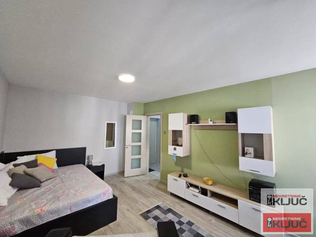 BULEVAR, 33m2, Jednosoban, Namešten 3