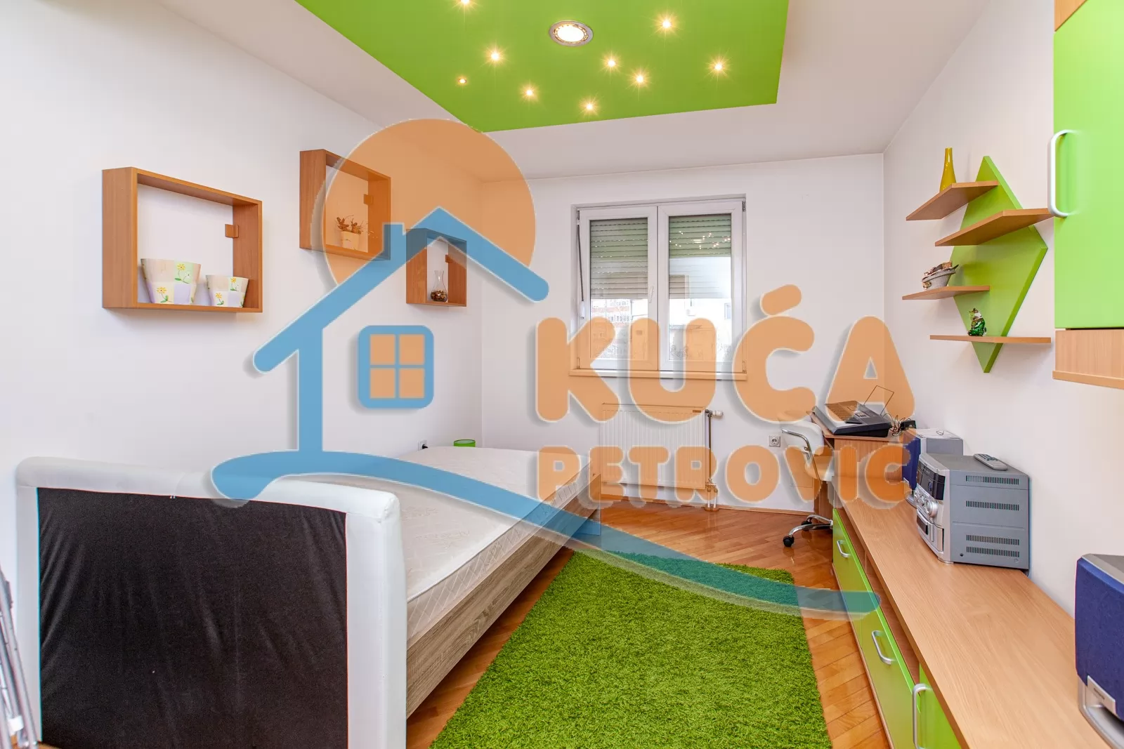 Dvosoban stan, 65 m2, Crveni Pevac, Vožda Karađorđa ID: i-02912 8