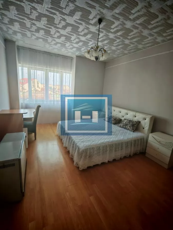 Izdajemo dvosoban stan kod zelene pijace 5