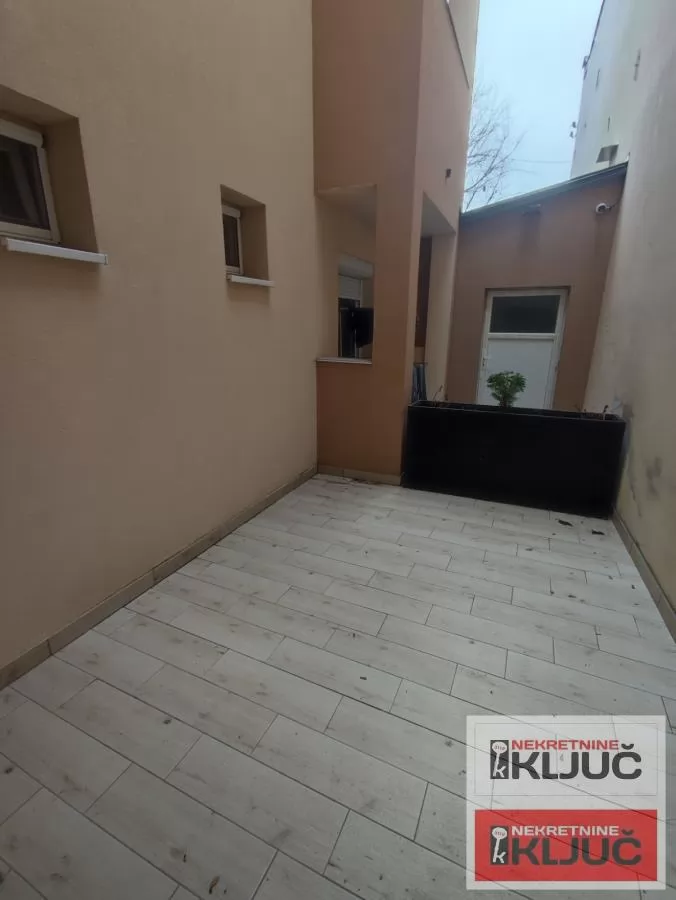 Garsonjera u Novom Sadu, 32 m², prizemlje 6