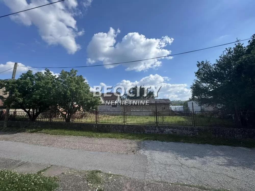 Plac, Ledinci ID: 133299 1