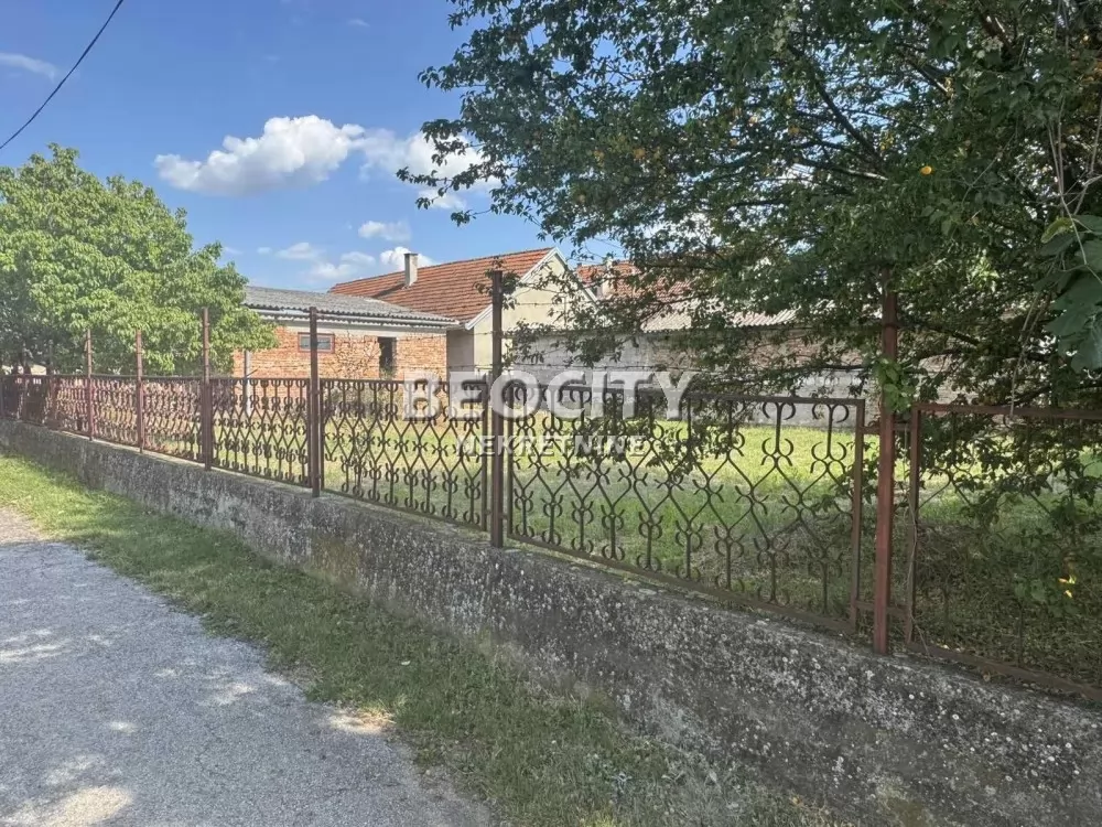 Plac, Ledinci ID: 133299 5