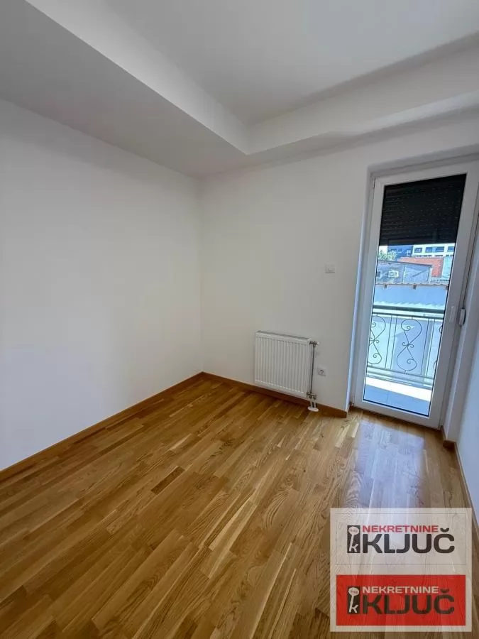 SALAJKA IZDAJE SE DVOIPOSOBAN NENAMEŠTEN STAN 3