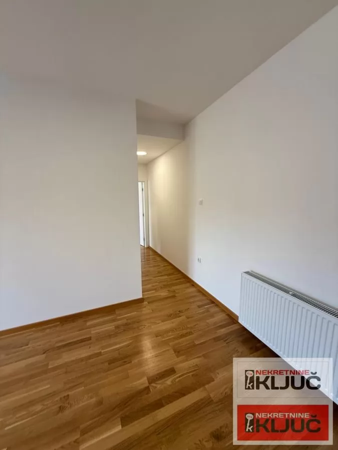 SALAJKA IZDAJE SE DVOIPOSOBAN NENAMEŠTEN STAN 4