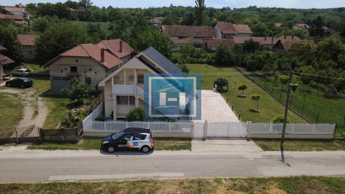 Kuća u koju se useljavate bez ijednog dodatnog ulaganja – luksuz, kvalitet i sigurnost na jednom mestu! 1